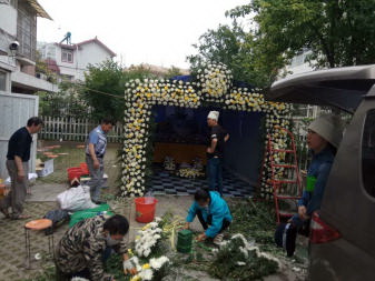 灵堂布置 殡仪一条龙办理 花圈